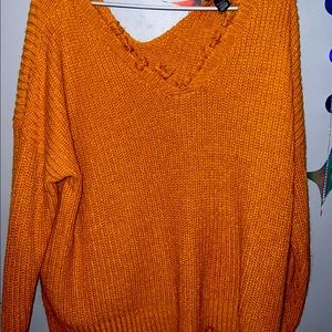 it’s from rue21 , it’s a size small but fits a size medium very well.